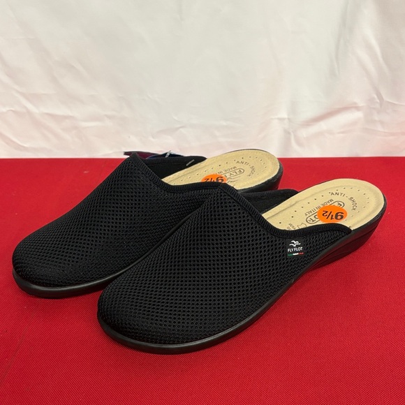 Flyflot Women’s Comfort Mules Black Fabric sz 9.5 - Picture 1 of 4